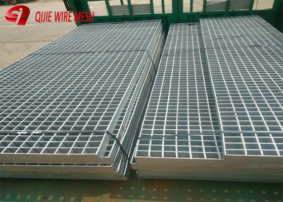 Pelat Lalu Lintas Galvanis Steel Grating Diperluas Metal Grating Serrated Bar Grating