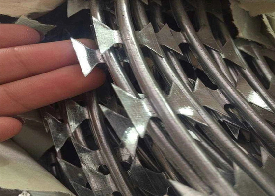 Keamanan Tinggi Cbt-60 Cbt-65 Concertina Razor Barbed Wire Mesh Pagar