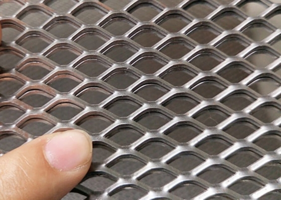 Lubang Kecil 2x3 Diratakan Mesh Logam Diperluas Disesuaikan