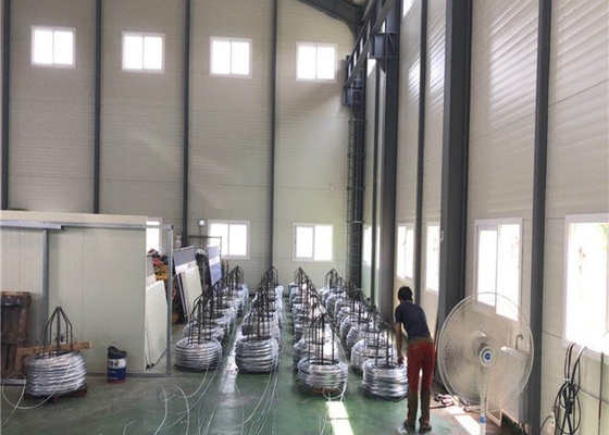 Kawat Besi Hitam Galvanis Mesin Welded Mesh Otomatis Dengan Layar Sentuh Plc